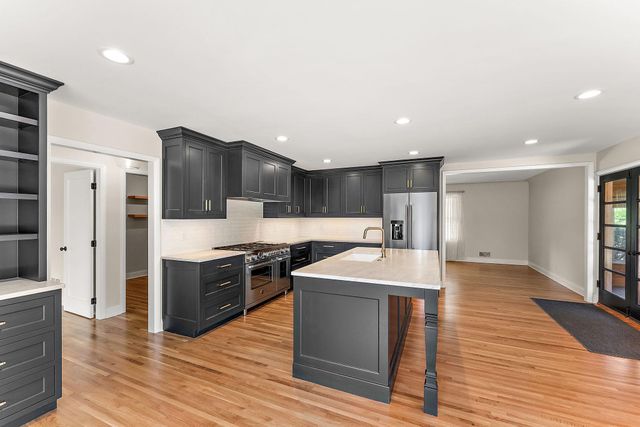 1790 Quail Avenue N, Golden Valley, MN 55422