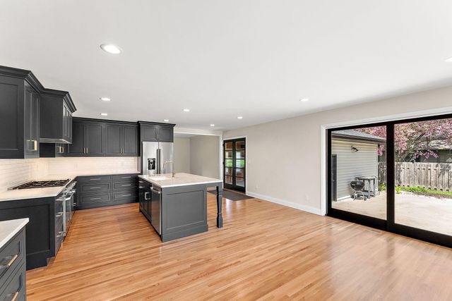1790 Quail Avenue N, Golden Valley, MN 55422
