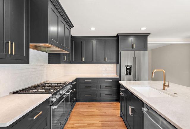 1790 Quail Avenue N, Golden Valley, MN 55422