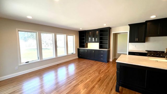 1790 Quail Avenue N, Golden Valley, MN 55422