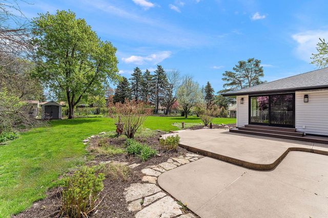 1790 Quail Avenue N, Golden Valley, MN 55422