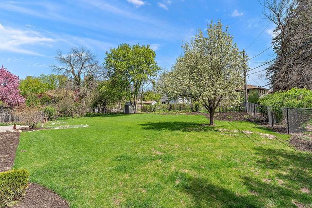 1790 Quail Avenue N, Golden Valley, MN 55422
