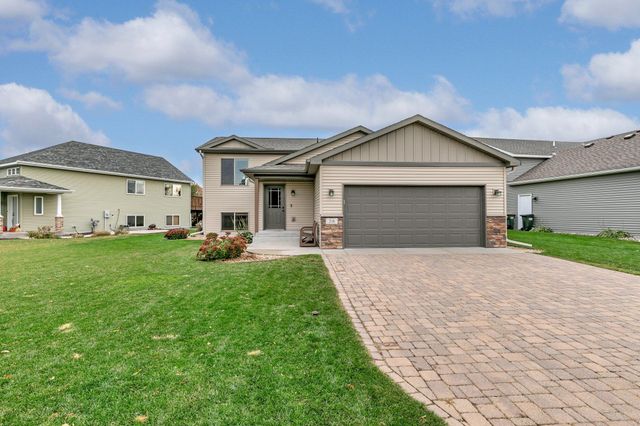 216 Victory Loop, Sartell, MN 56377