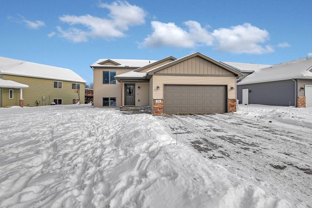 216 Victory Loop, Sartell, MN 56377