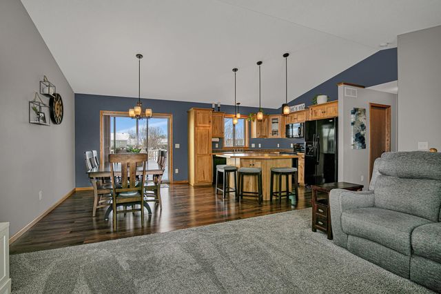 216 Victory Loop, Sartell, MN 56377