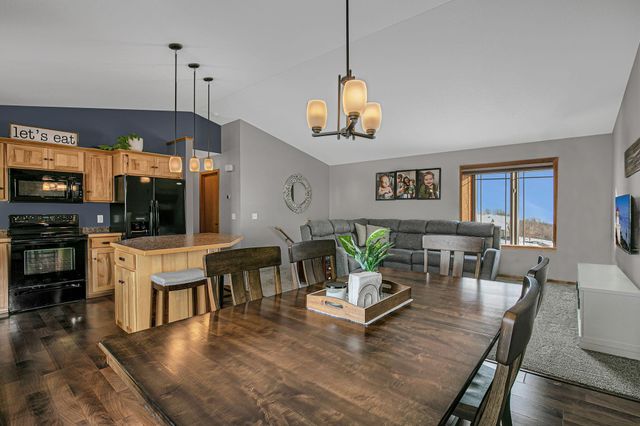 216 Victory Loop, Sartell, MN 56377