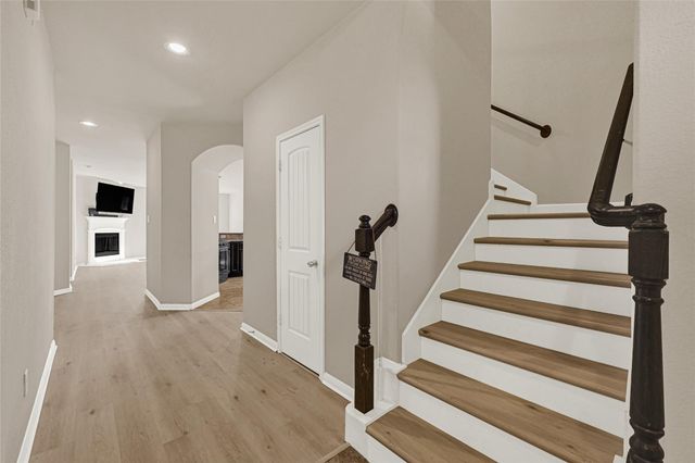 11011 Gallant Flag Drive, Tomball, TX 77375