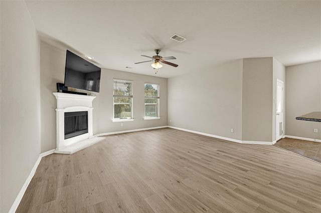 11011 Gallant Flag Drive, Tomball, TX 77375