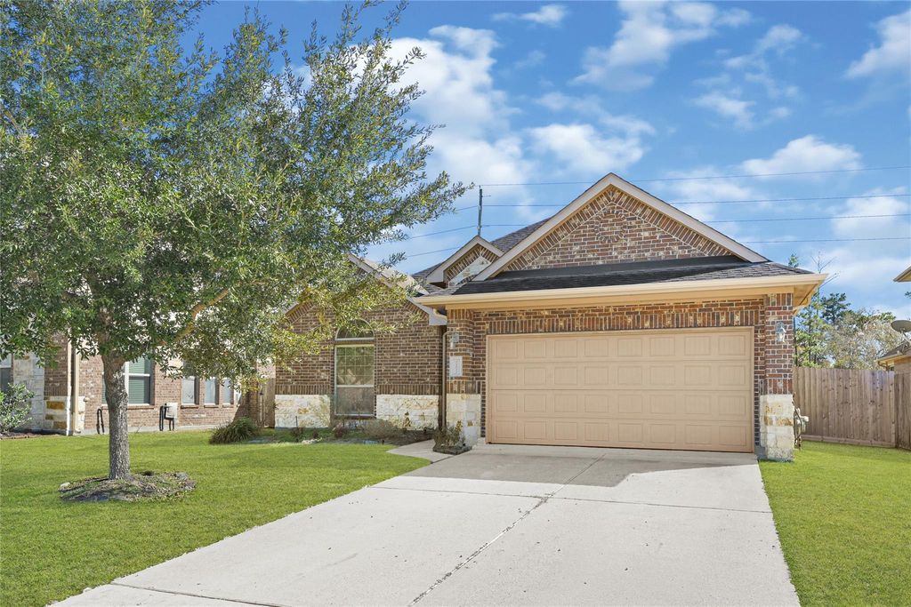 11011 Gallant Flag Drive, Tomball, TX 77375