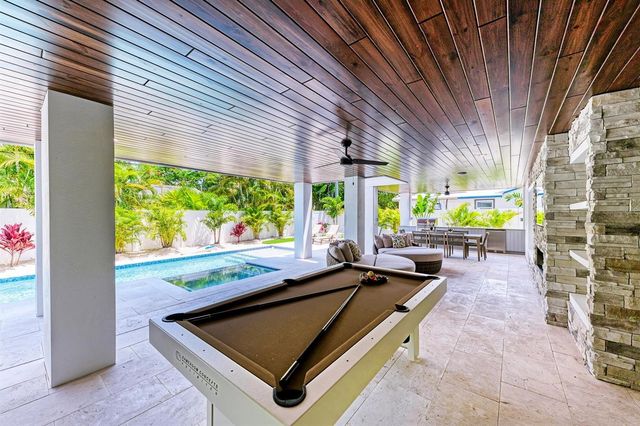 215 83RD STREET, Holmes Beach, FL 34217