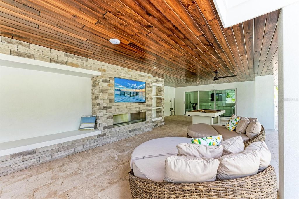 Image 5 of property listing at 215 83RD STREET, Holmes Beach, FL 34217