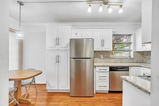 5940 NW 64th Avenue Unit 101, Tamarac, FL 33319