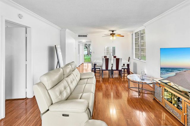 5940 NW 64th Avenue Unit 101, Tamarac, FL 33319
