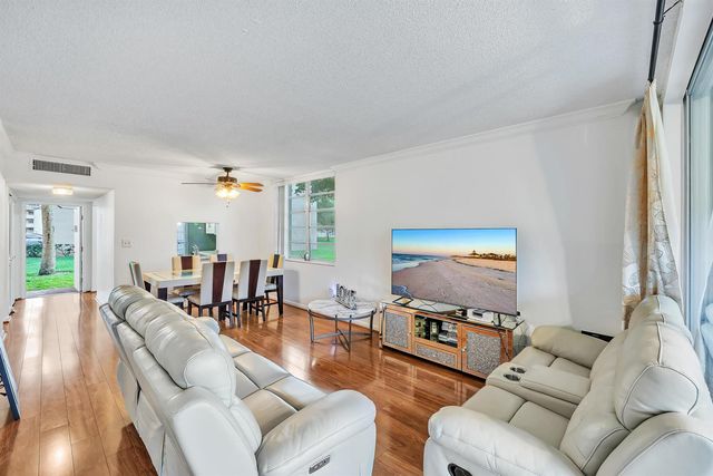 5940 NW 64th Avenue Unit 101, Tamarac, FL 33319