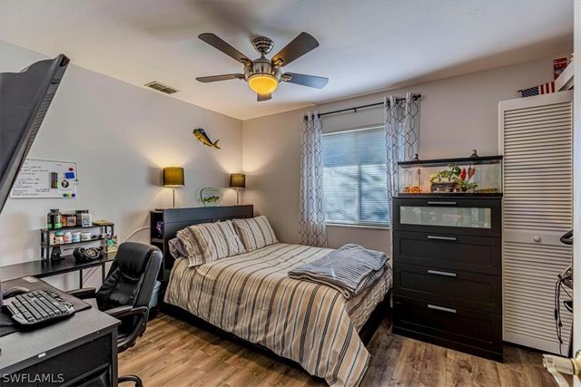 2442 Outrigger LN, Naples, FL 34104