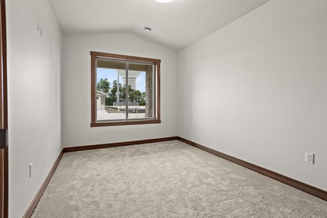 6463 Brekke Way S, Fargo, ND 58104