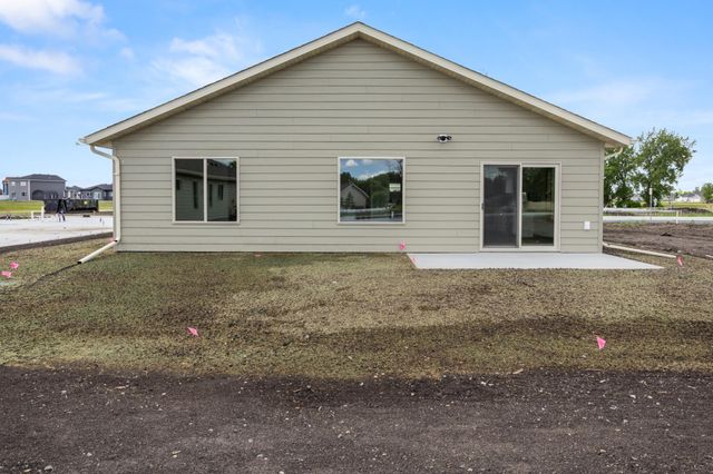 6463 Brekke Way S, Fargo, ND 58104