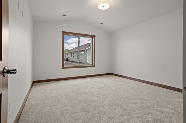 6463 Brekke Way S, Fargo, ND 58104