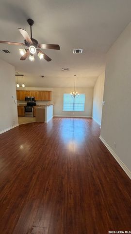 609 MEADOW ARBOR LN, Universal City, TX 78148