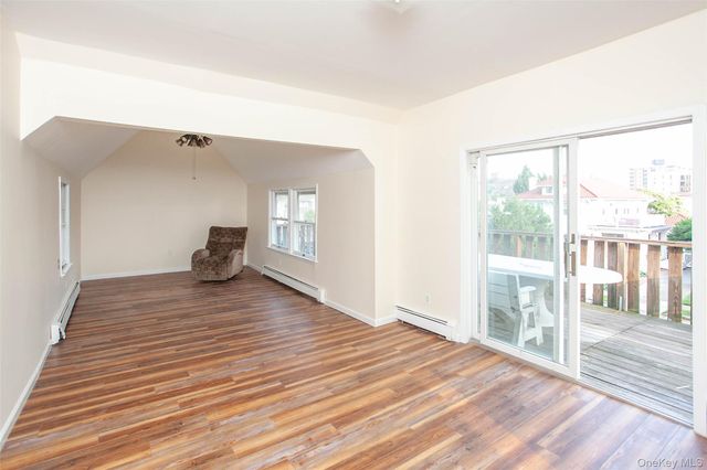 35 W Olive Street, Long Beach, NY 11561