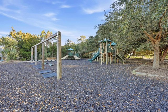673 Collins Meadow Dr., Georgetown, SC 29440
