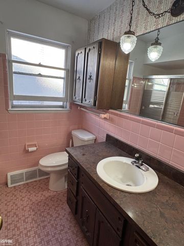 2515 Woodstock Drive, Port Huron, MI 48060