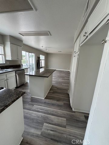 1072 Sunbeam Lane, Corona, CA 92881