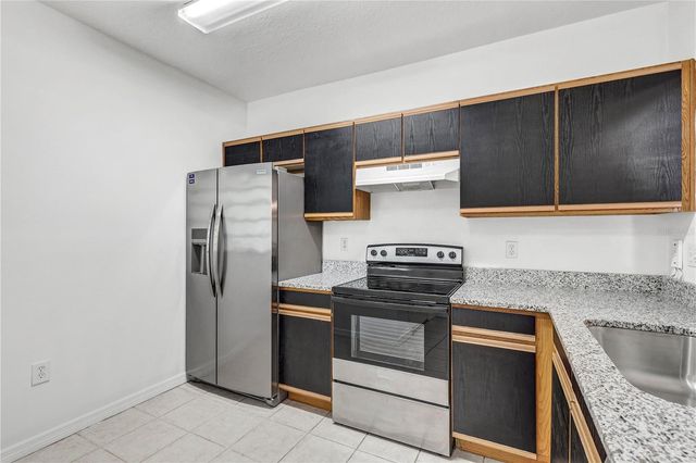 6014 PORTSDALE PLACE 202, Riverview, FL 33578