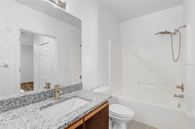 6014 PORTSDALE PLACE 202, Riverview, FL 33578