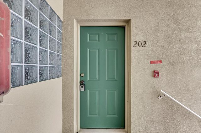 6014 PORTSDALE PLACE 202, Riverview, FL 33578