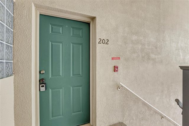 6014 PORTSDALE PLACE 202, Riverview, FL 33578