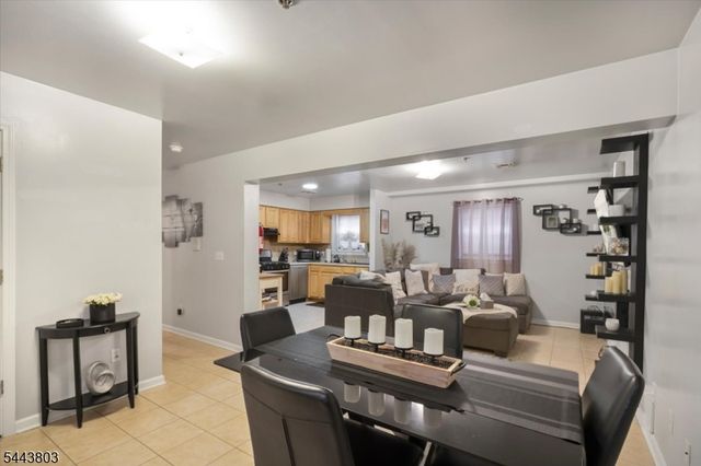 49 Crawford St, Newark City, NJ 07102