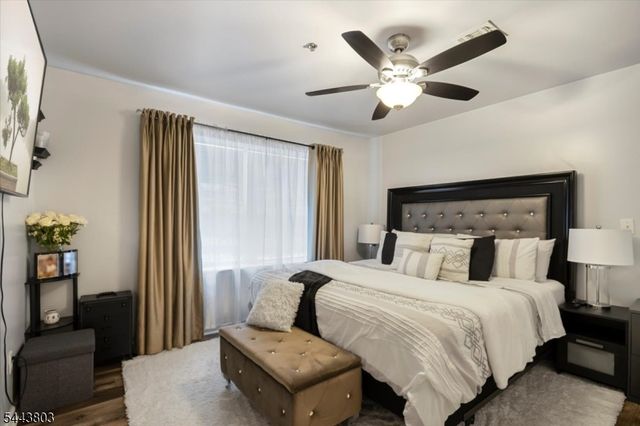 49 Crawford St, Newark City, NJ 07102