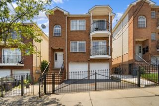 49 Crawford St, Newark City, NJ 07102