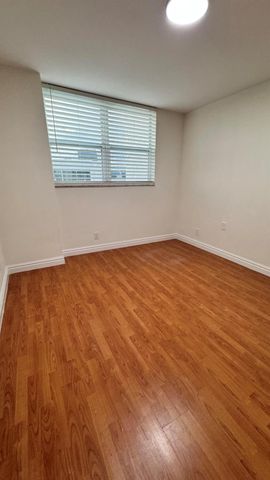 2821 NE 163rd Street 6x, North Miami Beach, FL 33160