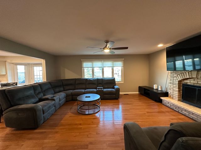 19211 Brompton Court, Mokena, IL 60448
