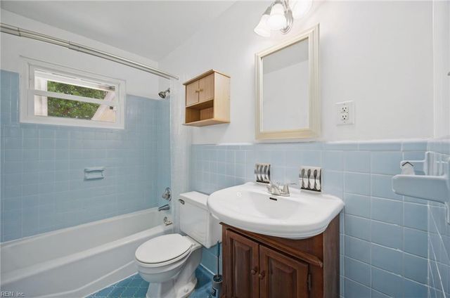 8125 Ferncliff RD, Norfolk, VA 23518