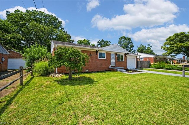 8125 Ferncliff RD, Norfolk, VA 23518
