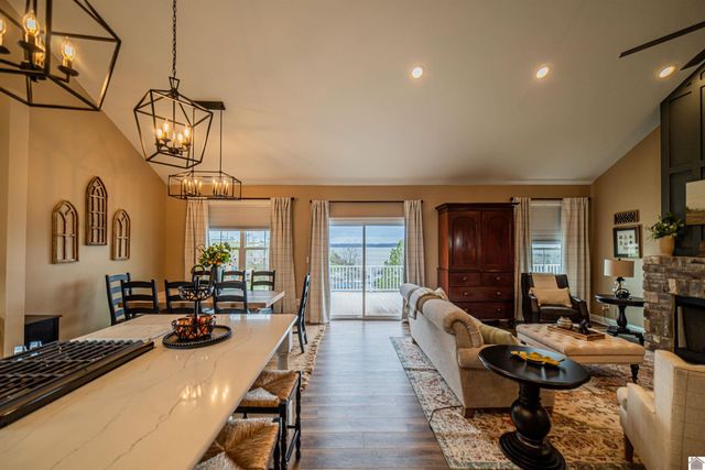 368 Sherwood Drive, Gilbertsville, KY 42044