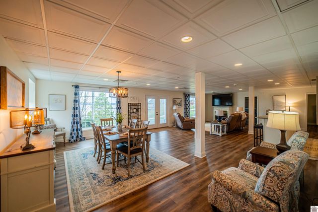 368 Sherwood Drive, Gilbertsville, KY 42044