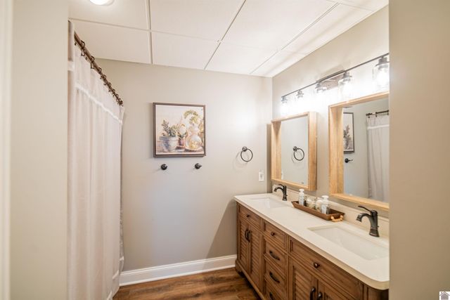 368 Sherwood Drive, Gilbertsville, KY 42044