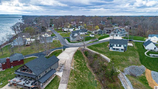 368 Sherwood Drive, Gilbertsville, KY 42044