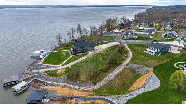 368 Sherwood Drive, Gilbertsville, KY 42044