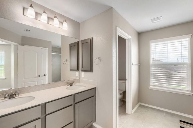 1513 Foxglove DR, Lockhart, TX 78644