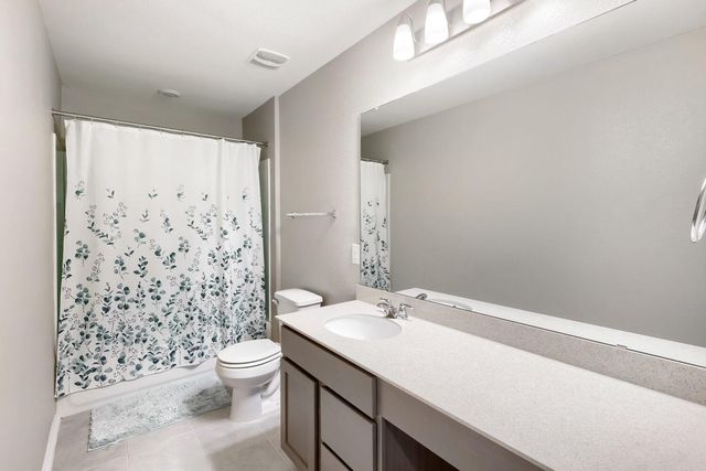 1513 Foxglove DR, Lockhart, TX 78644