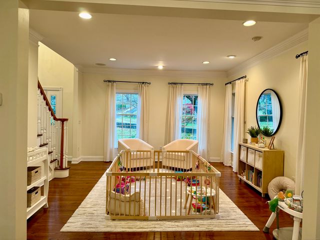 368 Hoyt Street, Darien, CT 06820