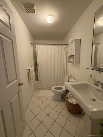 368 Hoyt Street, Darien, CT 06820