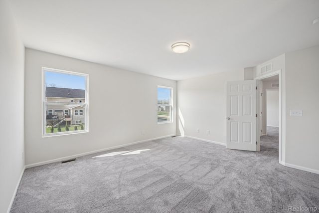 606 Harvest Way, Chelsea, MI 48118