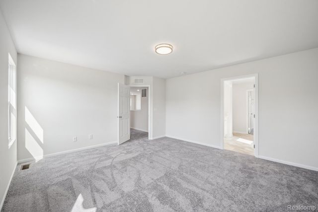 606 Harvest Way, Chelsea, MI 48118