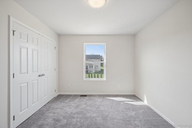 606 Harvest Way, Chelsea, MI 48118